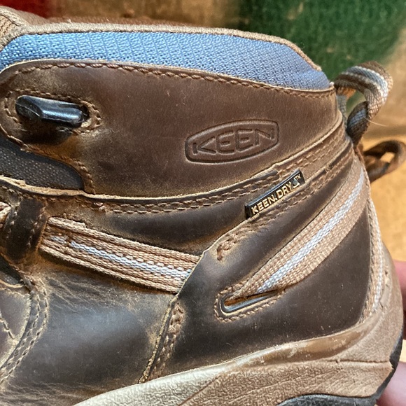 Keen waterproof boots - Picture 7 of 9
